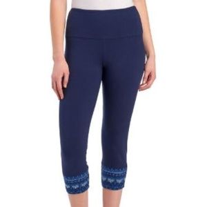 Suave Embroidered Tummy Control Capri 